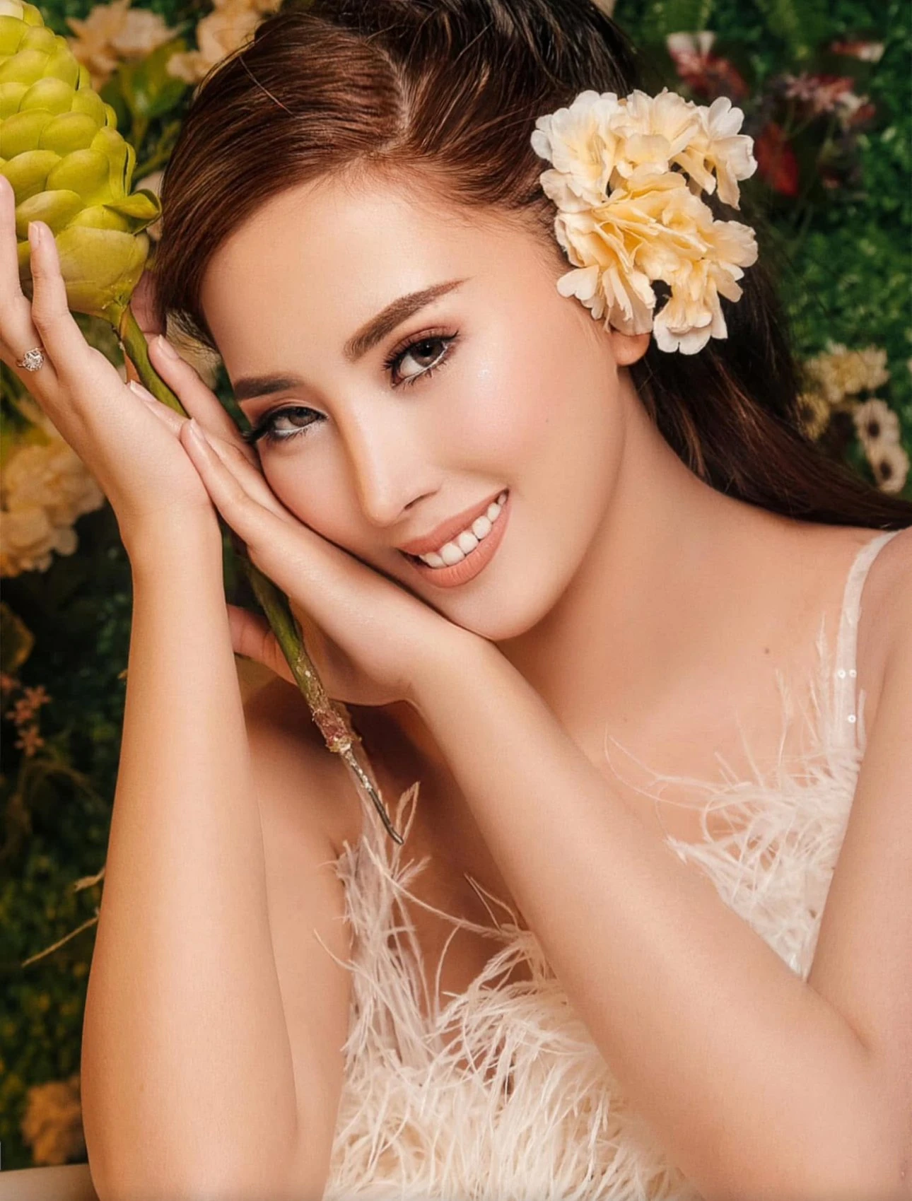 Korean – South Korean escort in Mumbai — 19 / 24