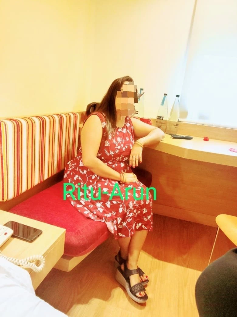 Ritu Arun – Indian escort in Kolkata — 4 / 14