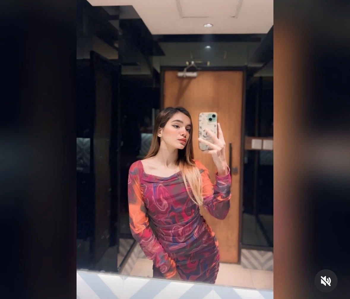 Nikita Sharma – Indian escort in Pune — 2 / 3