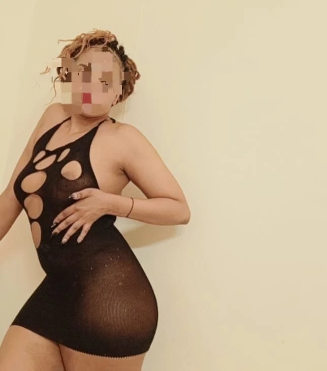 Sweet Lilian in Kondapur – South African escort in Hyderabad — 2 / 4