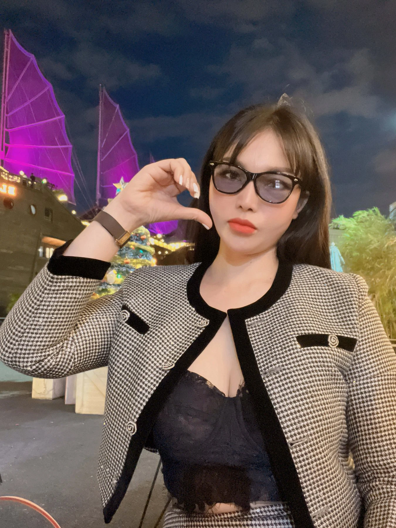 Anna – Vietnamese escort in Ho Chi Minh City — 13 / 19