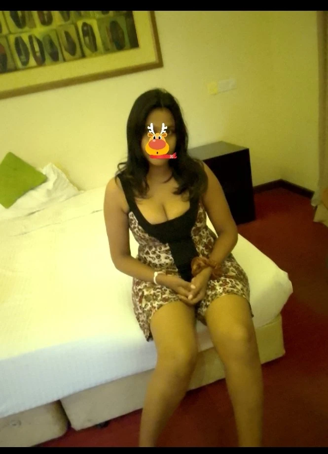 Nadi is back – Sri Lankan escort in Colombo — 4 / 25