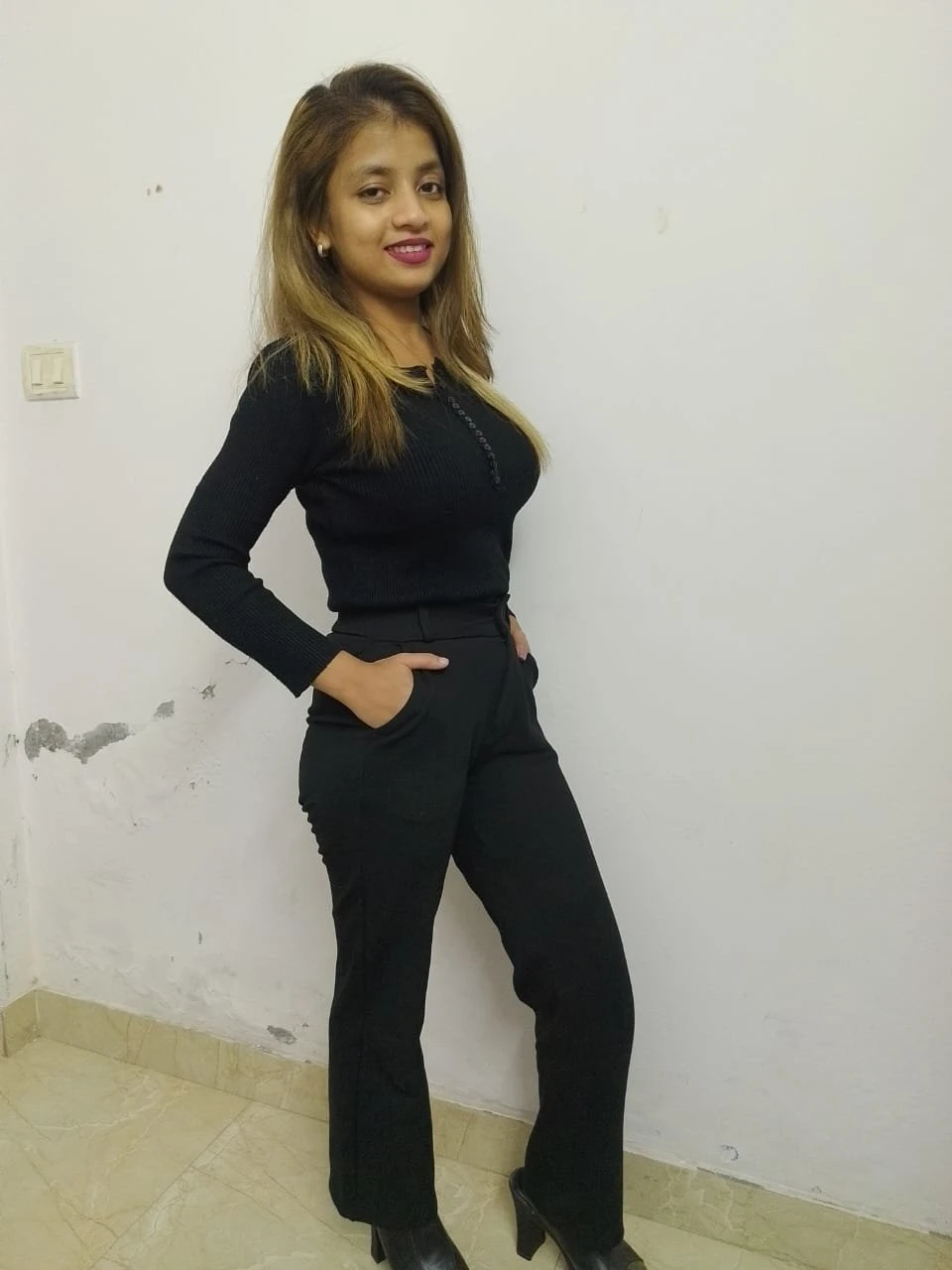 Akruti Independent Video Confirmation – Indian escort in New Delhi — 4 / 11