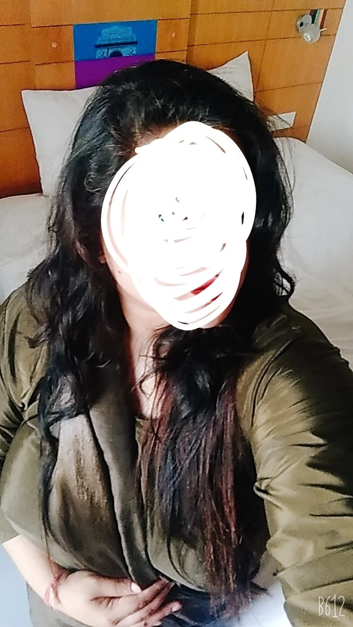 Angel Thakur RealMeet @ Camshow – Indian escort in New Delhi — 7 / 16