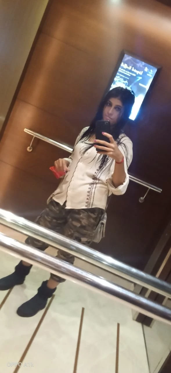 Priya11 – Indian escort in Mumbai — 2 / 3