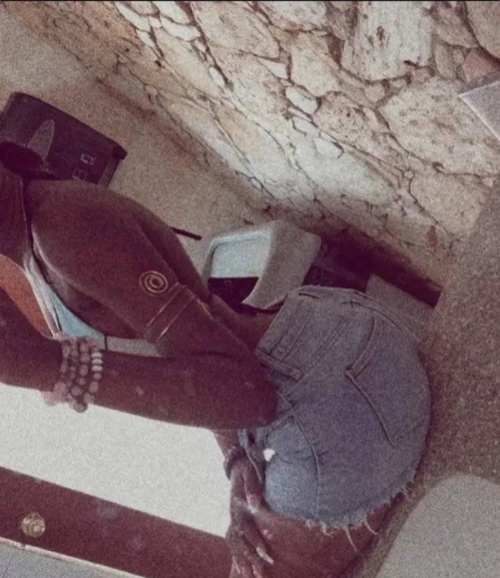 Lunah – South African escort in Hyderabad — 2 / 5