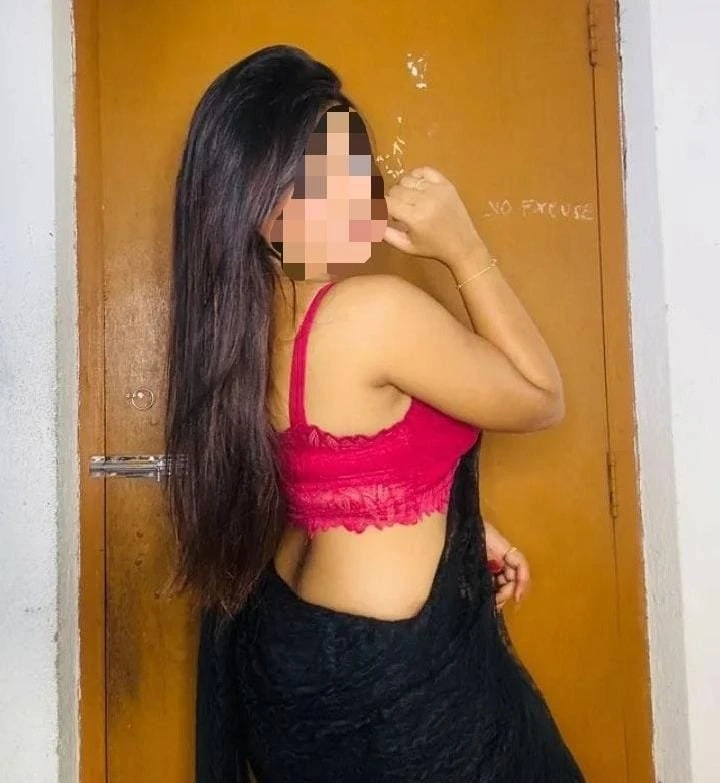 Komal Cam & Video call service – Indian escort in Thane — 2 / 6
