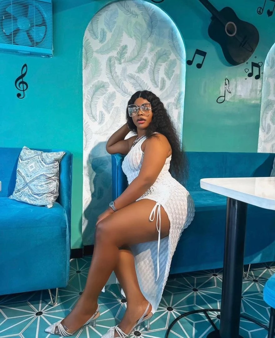 Winny – South African escort in Thiruvananthapuram — 2 / 9
