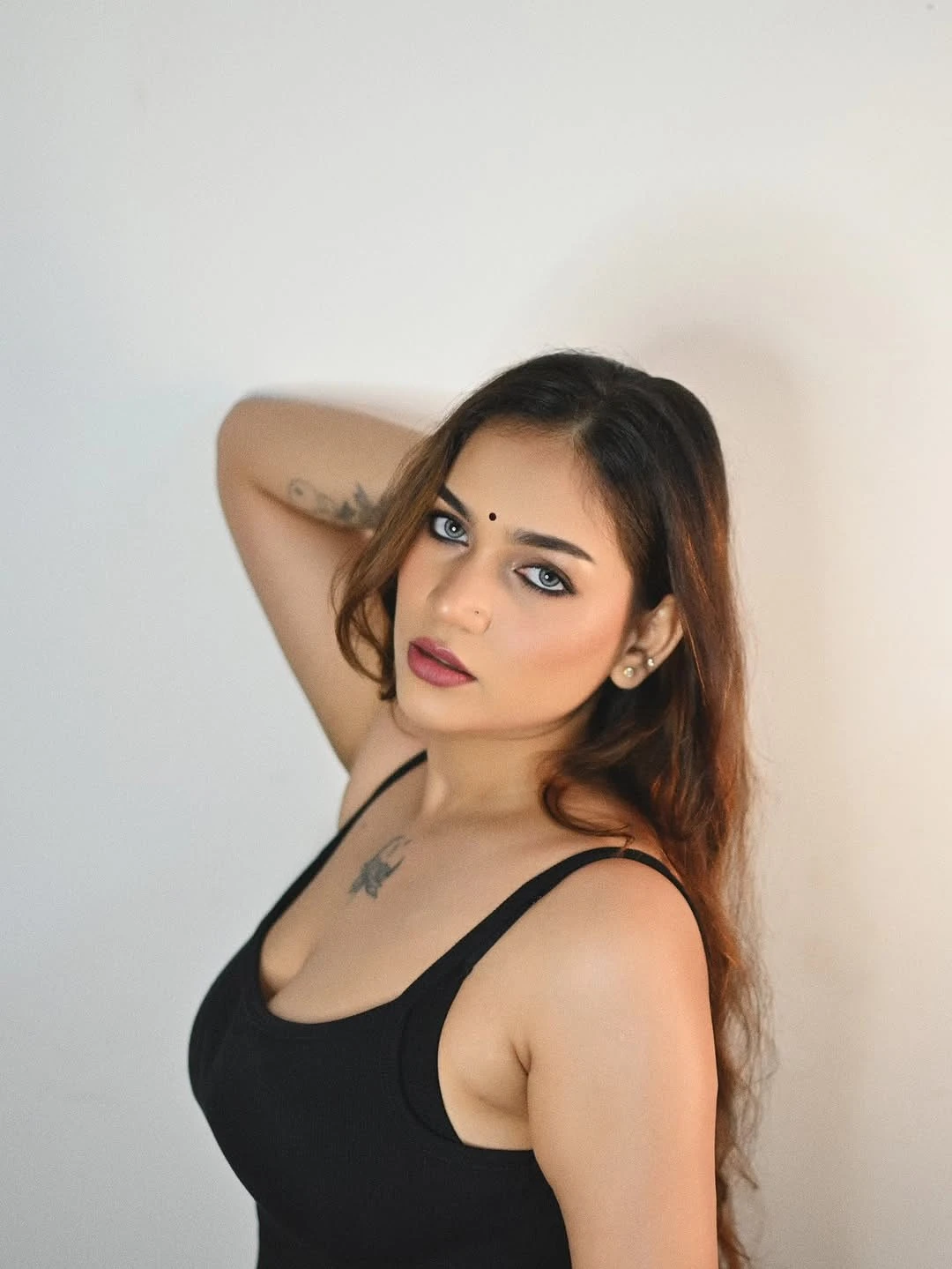 Amisha – Indian escort in Hyderabad — 4 / 5
