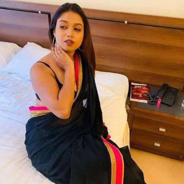 Shivani Mannat – Indian escort in Hyderabad — 2 / 7