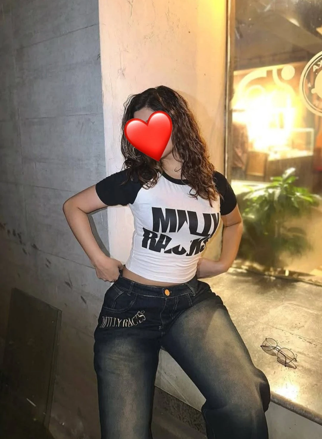 Monika – Nepalese escort in Kathmandu — 2 / 3