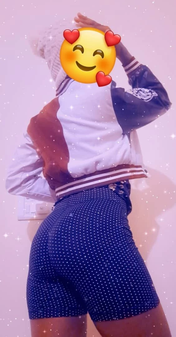 ZARI – Ugandan escort in Pune — 3 / 4