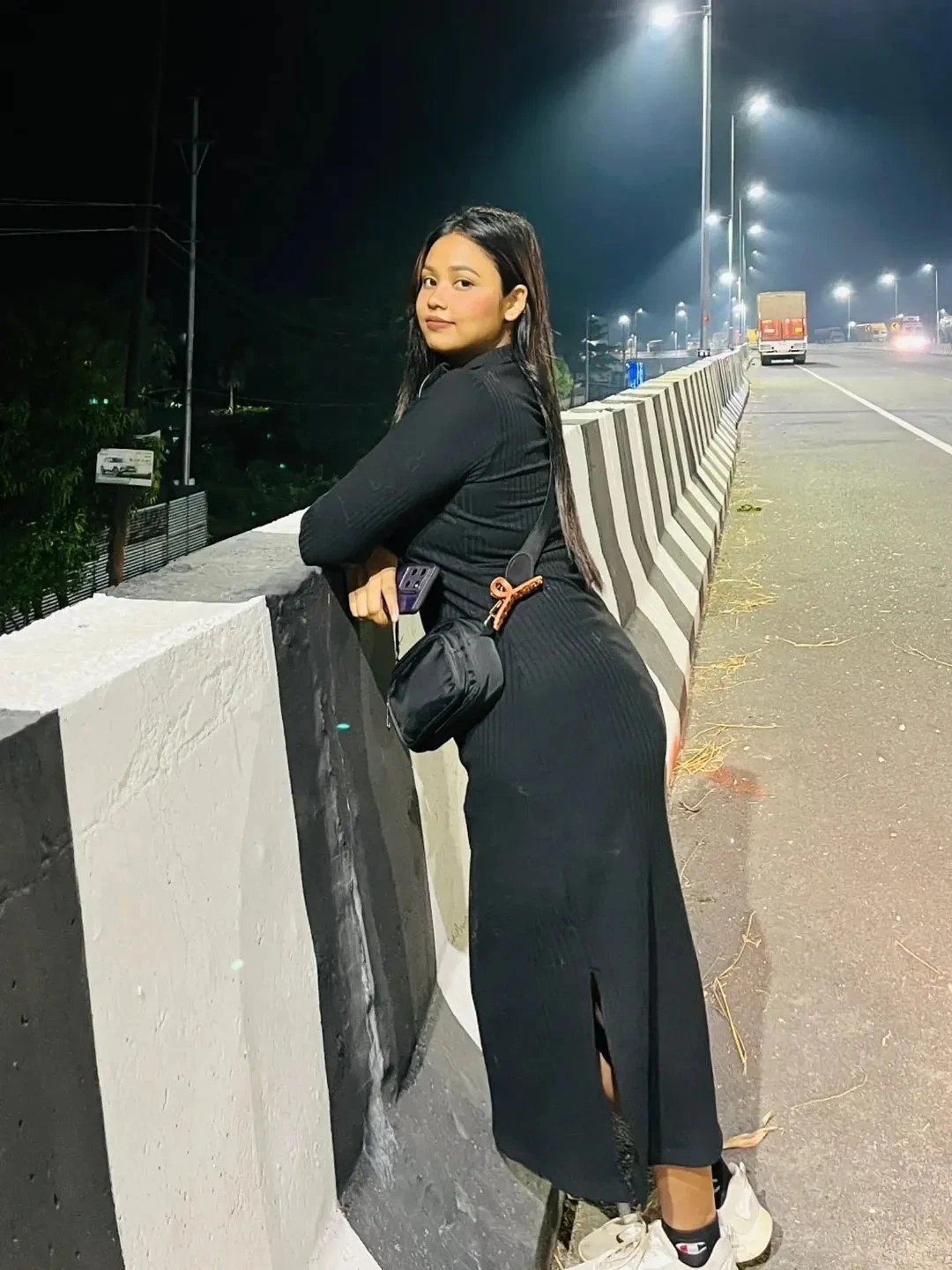 Anushka – Indian escort in Indore — 3 / 5