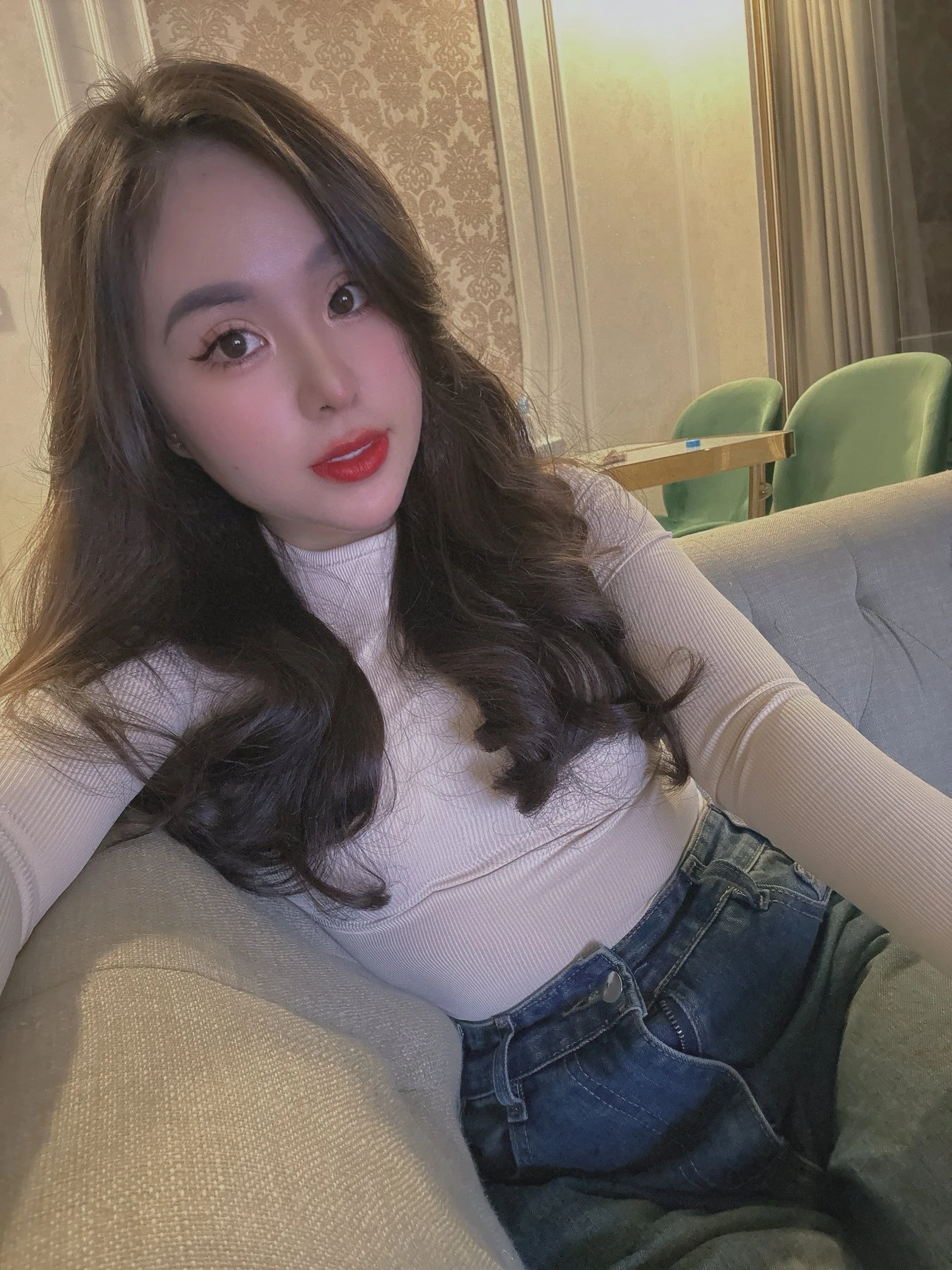 Ruby District 1- Cute Sexy – Vietnamese escort in Ho Chi Minh City — 12 / 31