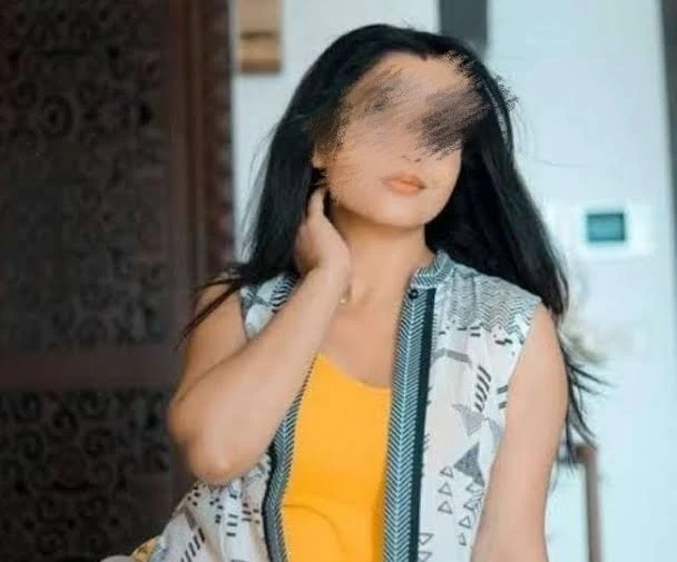 Sweety 29 – Indian adult performer in Mumbai — 1 / 2