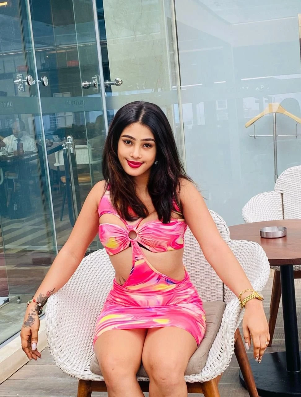 Shanna – French escort in Mauritius — 2 / 4