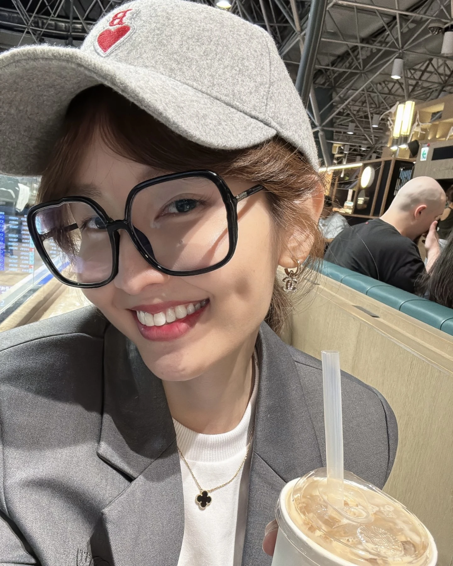 Simple, Happy, and Authentic – Singaporean escort in Seoul — 16 / 30
