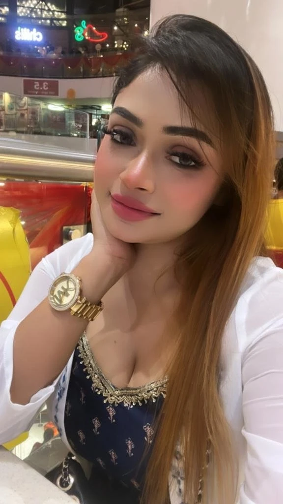 Nohra – Indian escort in Hyderabad — 1 / 5
