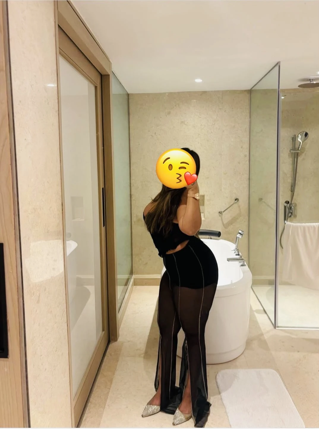 Naira Anal Queen & Cam – Indian escort in New Delhi — 7 / 13
