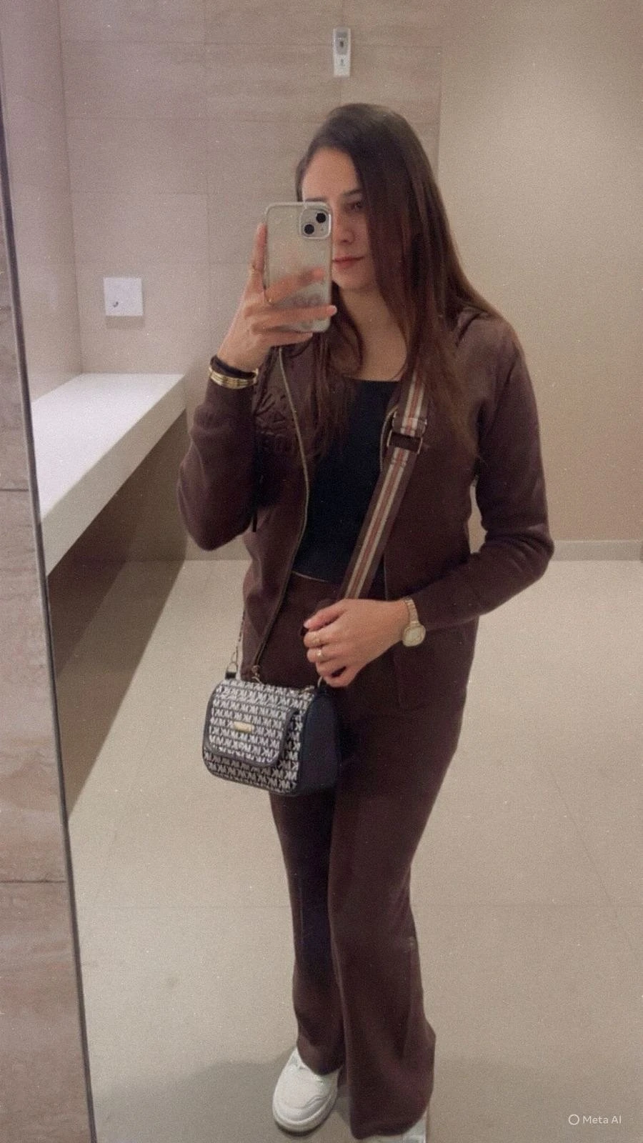 Disha Mehta – Indian escort in Gurgaon — 5 / 6