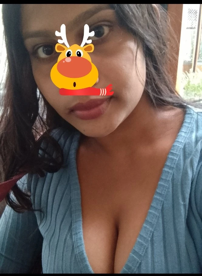 Nadi is back – Sri Lankan escort in Colombo — 12 / 25