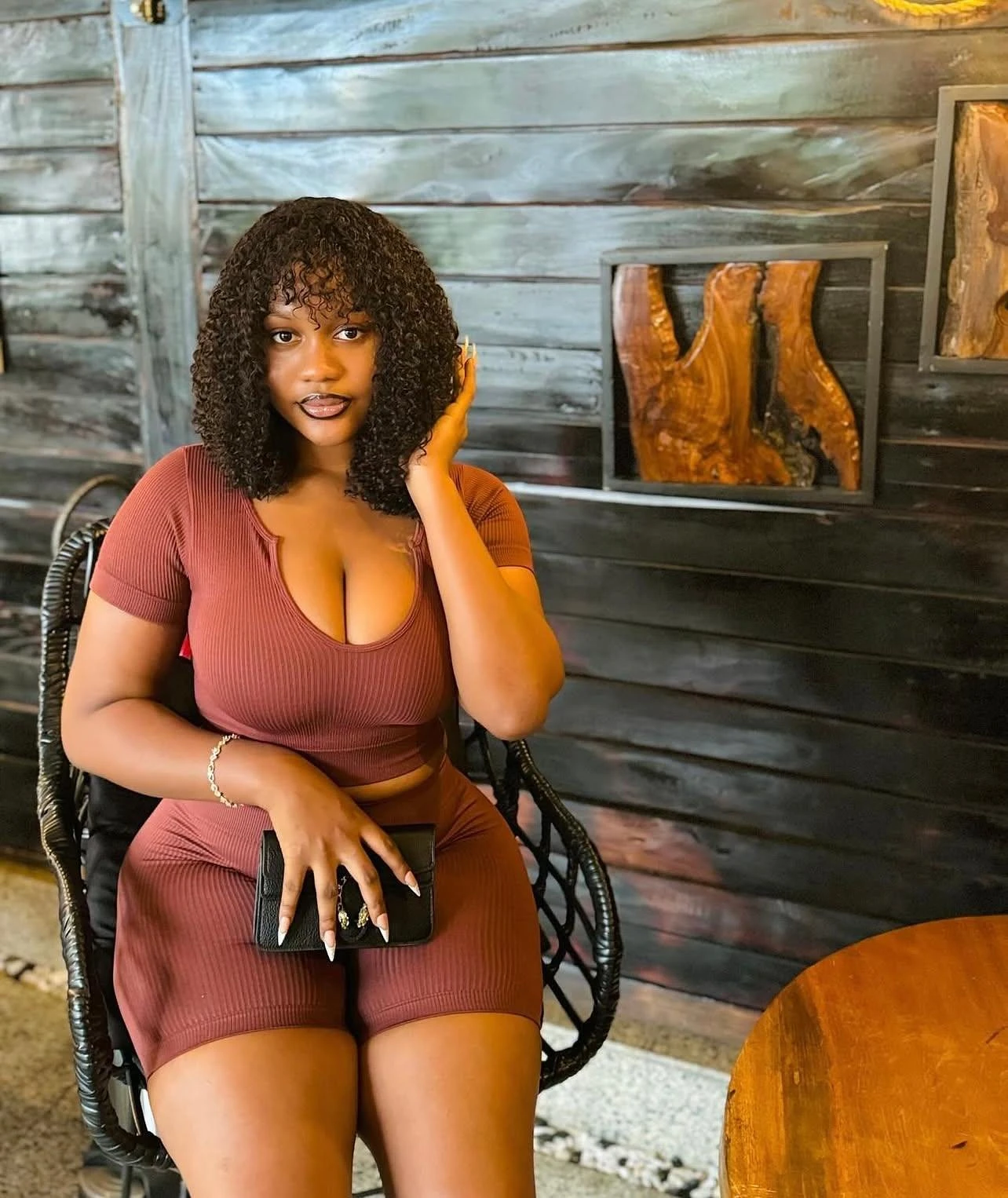 Lustful Girl Shan – Kenyan escort in Hyderabad — 5 / 6