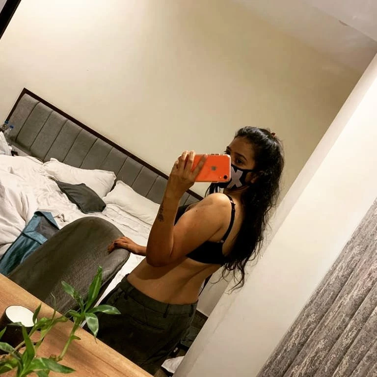 bhavna {only cam show availble} – Indian escort in Hyderabad — 4 / 11