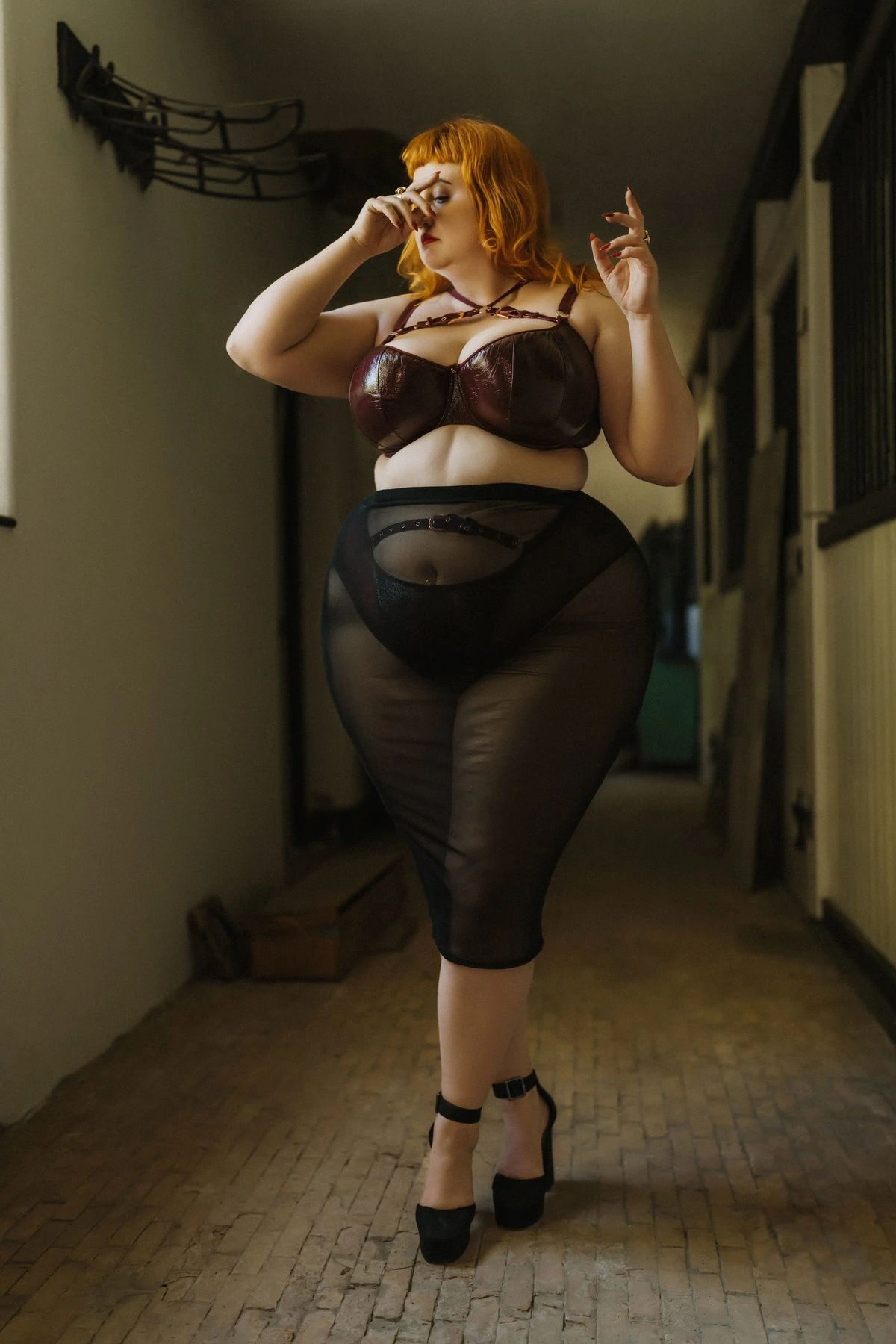 Amelia Swann – British escort in Mumbai — 8 / 11