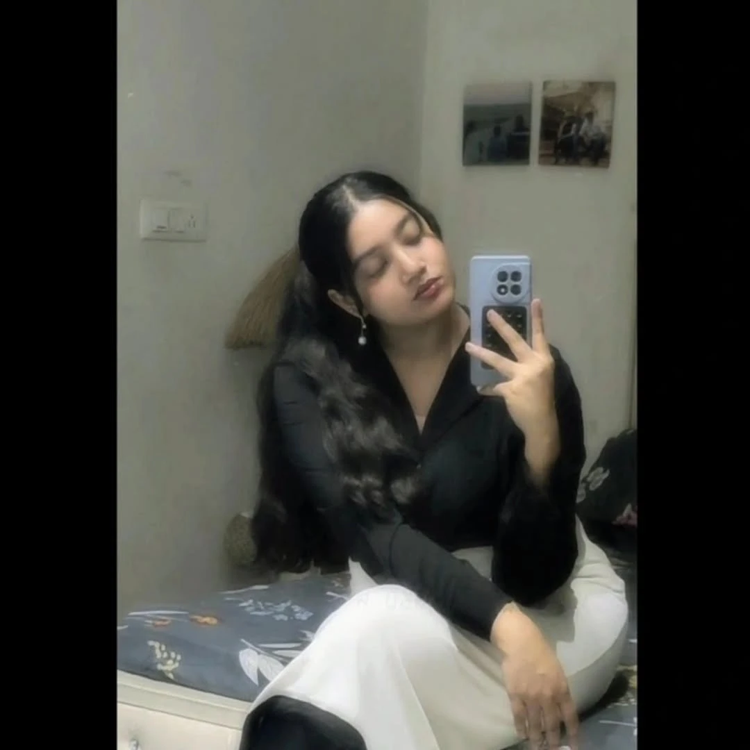 Neha Jain – Indian escort in New Delhi — 1 / 3