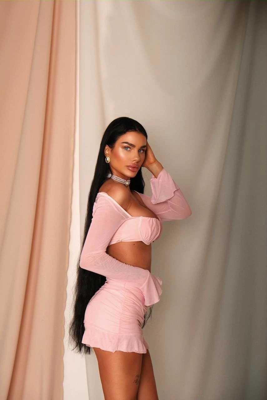 Lada First Time – Russian escort in Beirut — 4 / 5