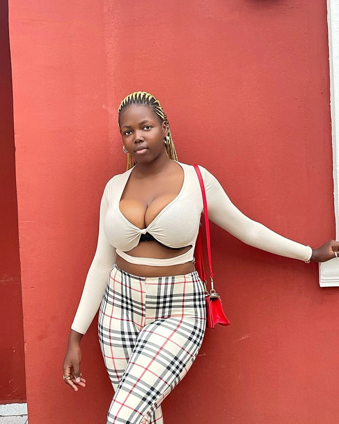 Rose – Tanzanian escort in Beirut — 4 / 6