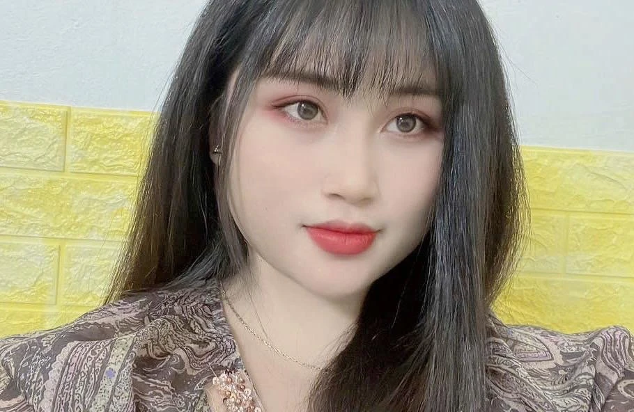 Bella – South Korean escort in Mumbai — 8 / 13