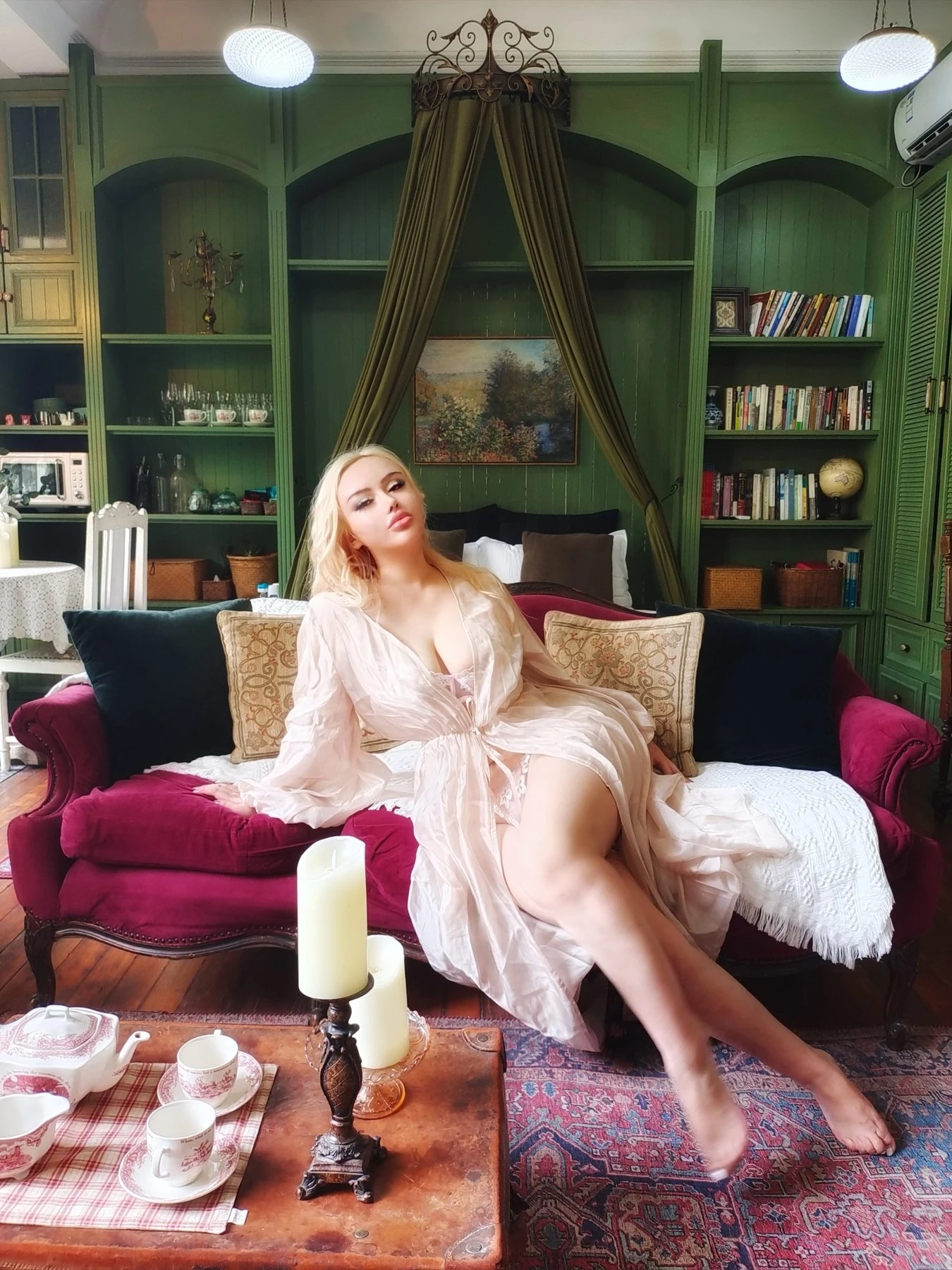 Published playmate – escort in Macao — 6 / 31