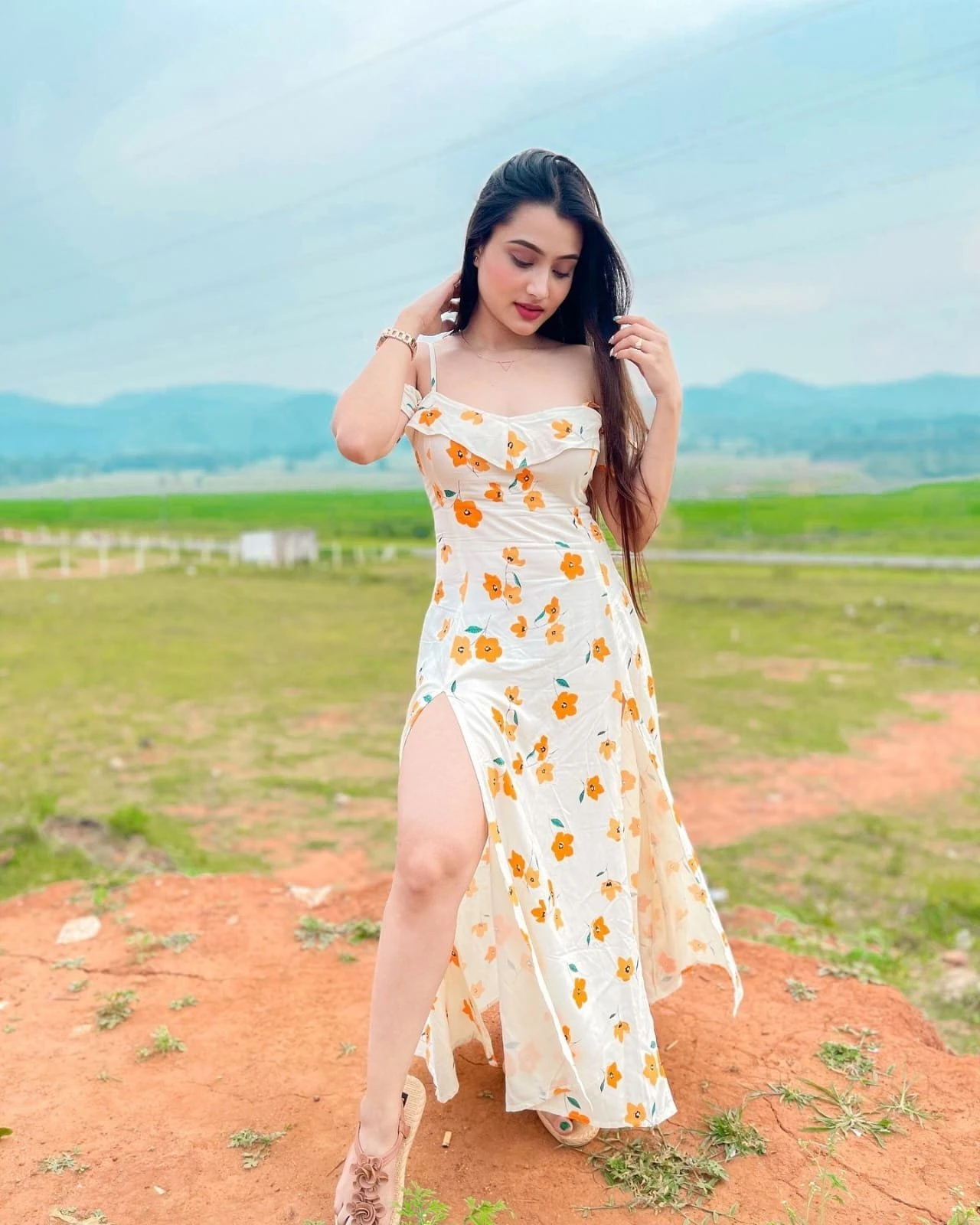 Real Independent Girl – Indian escort in Mumbai — 3 / 6