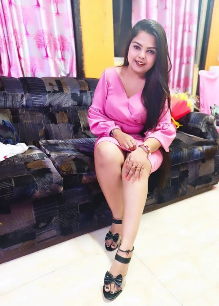 Urvashi escort service – Indian escort in Mangalore — 4 / 5