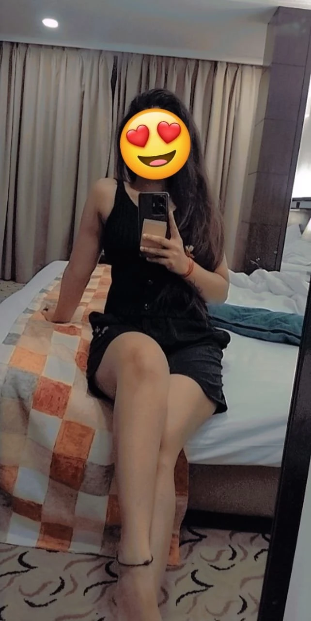 Yuvika New Here – Indian escort in Mumbai — 4 / 6