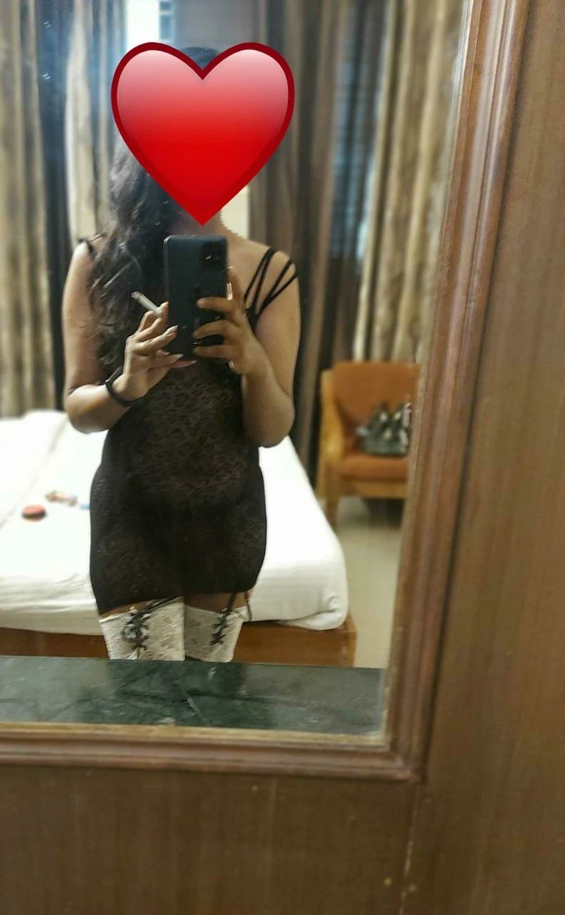LISA INDIAN – Indian escort agency in New Delhi — 4 / 7