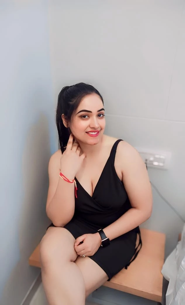 Nidhi Premium Escort From Pune – Indian escort in Pune — 2 / 6