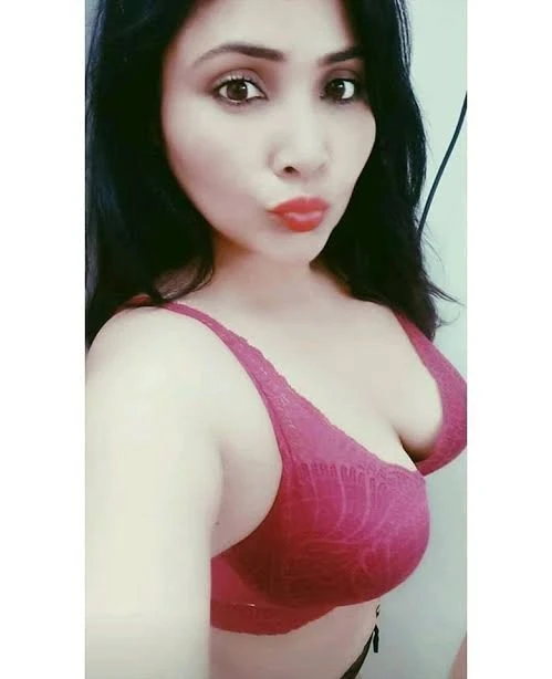 Anamika – Indian escort in Mumbai — 2 / 3