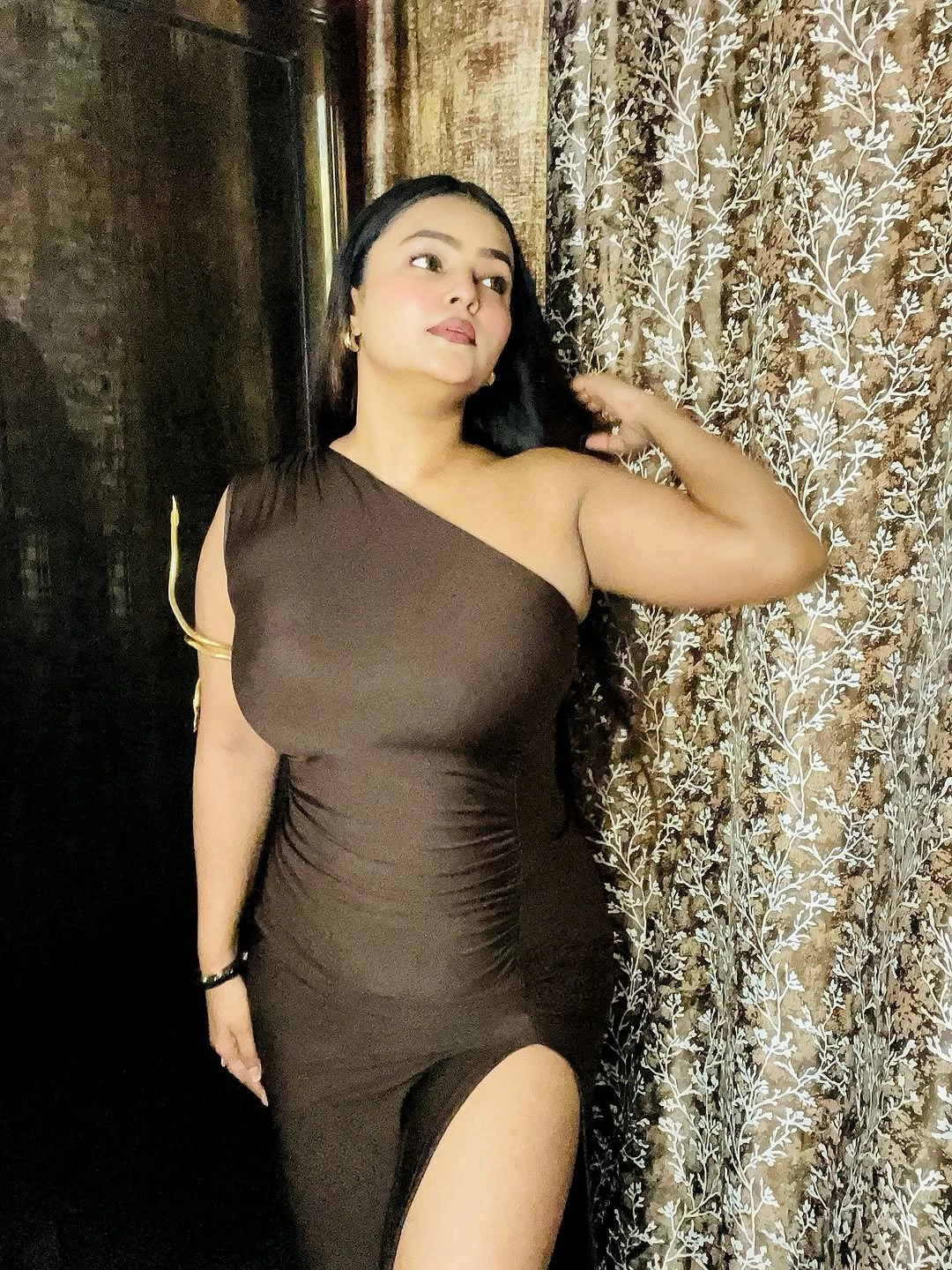 Anvi – Indian escort in Navi Mumbai — 5 / 6