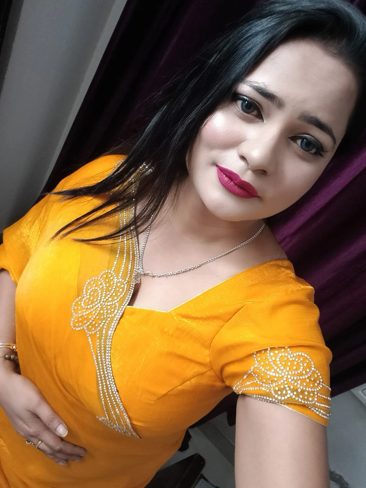 Sonia Independent girl – Indian escort in New Delhi — 5 / 11