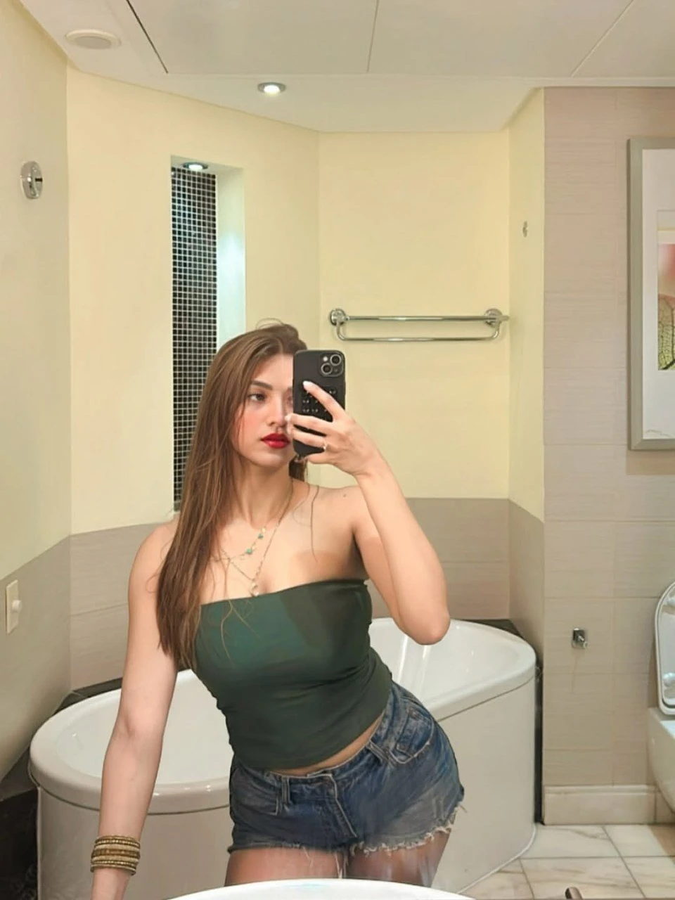Rashi – Indian escort in Thiruvananthapuram, Escort, Thiruvananthapuram