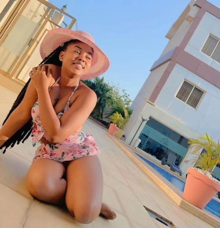 Sham – Ugandan adult performer in Beirut — 2 / 5