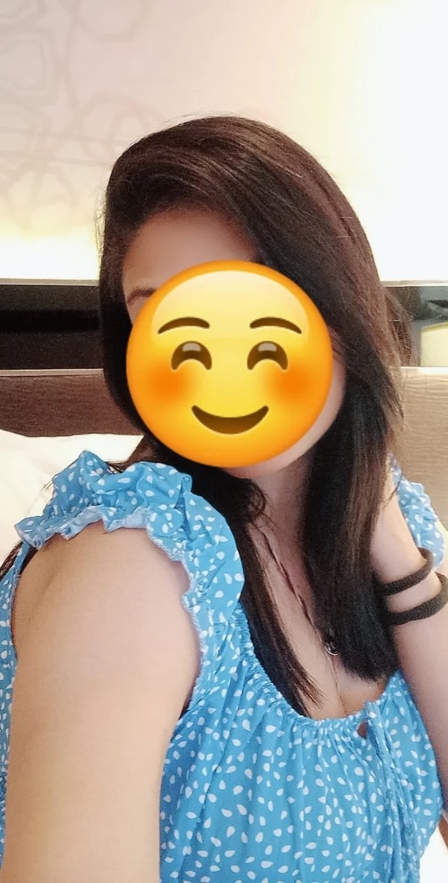 Simran – escort in New Delhi — 2 / 8