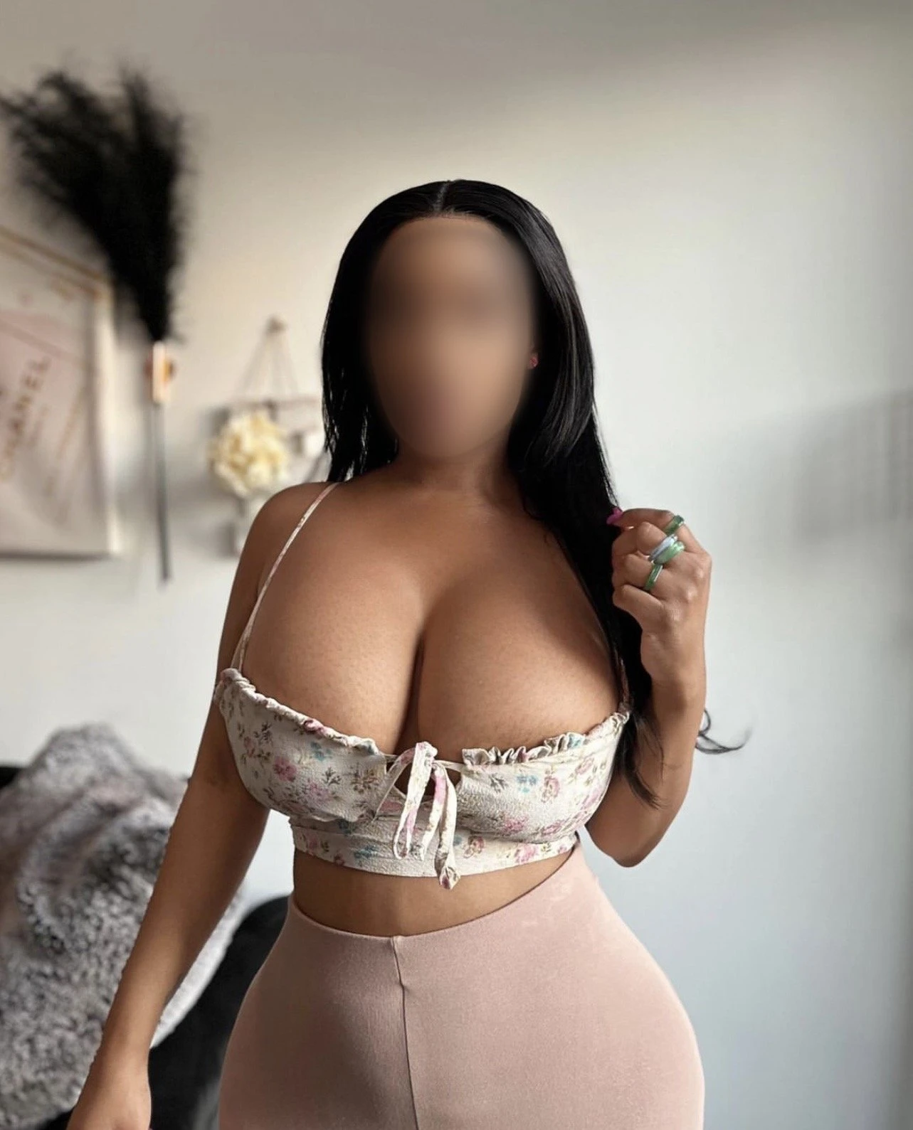 Melvin – escort in Mumbai — 2 / 3