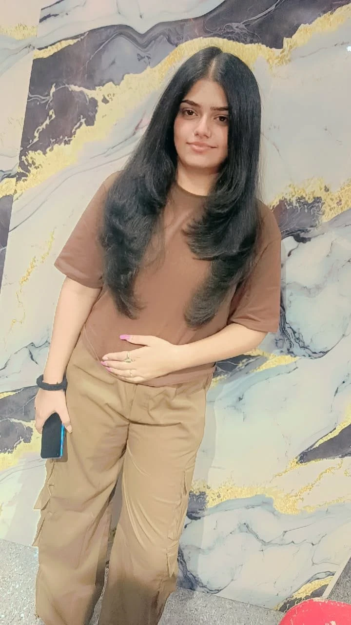 Neha – Indian escort in Noida — 3 / 6