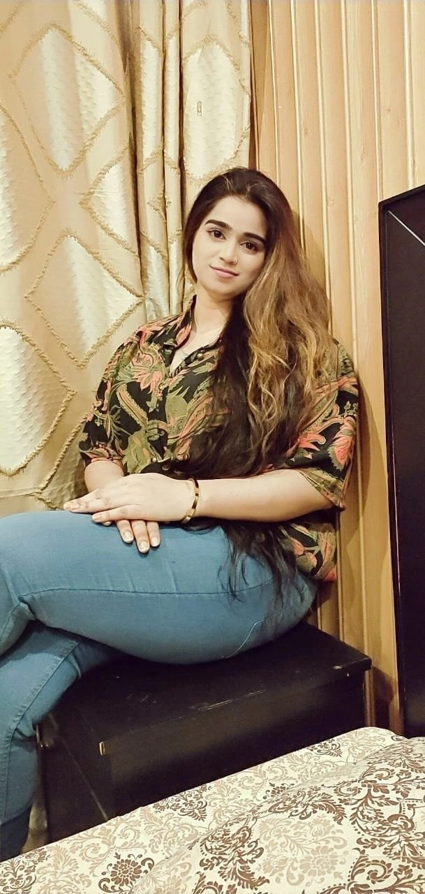 Sonia Khan – Pakistani escort in Islamabad — 3 / 7