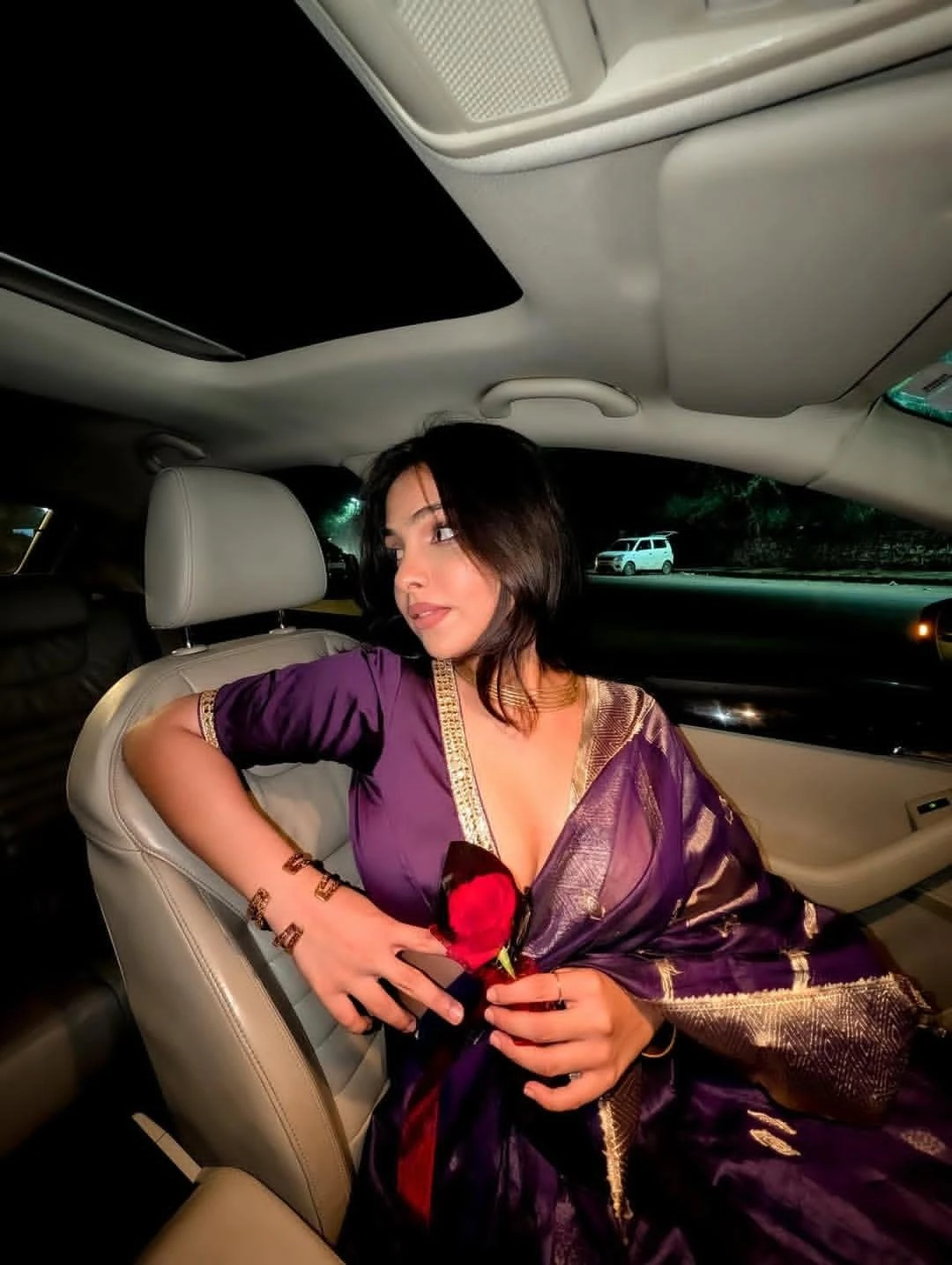 ꧁꧂ DIRECT ꧁꧂PAY TO GIRL ꧁꧂ IN HOTEL ROOM – Indian escort in New Delhi, Escort, New Delhi