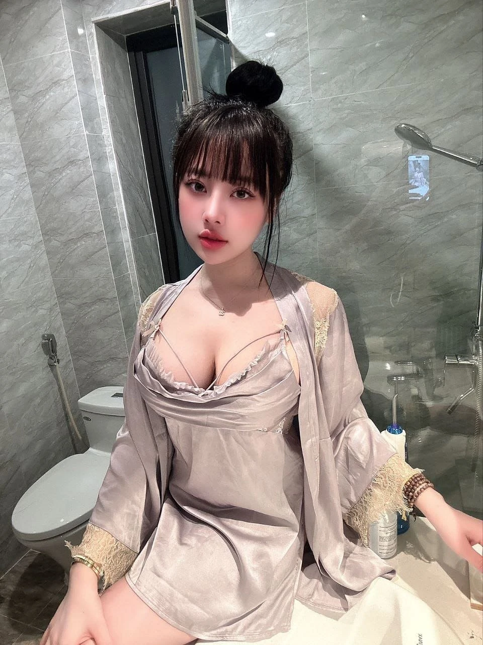 An Na – Vietnamese masseuse in Montenegro — 3 / 5
