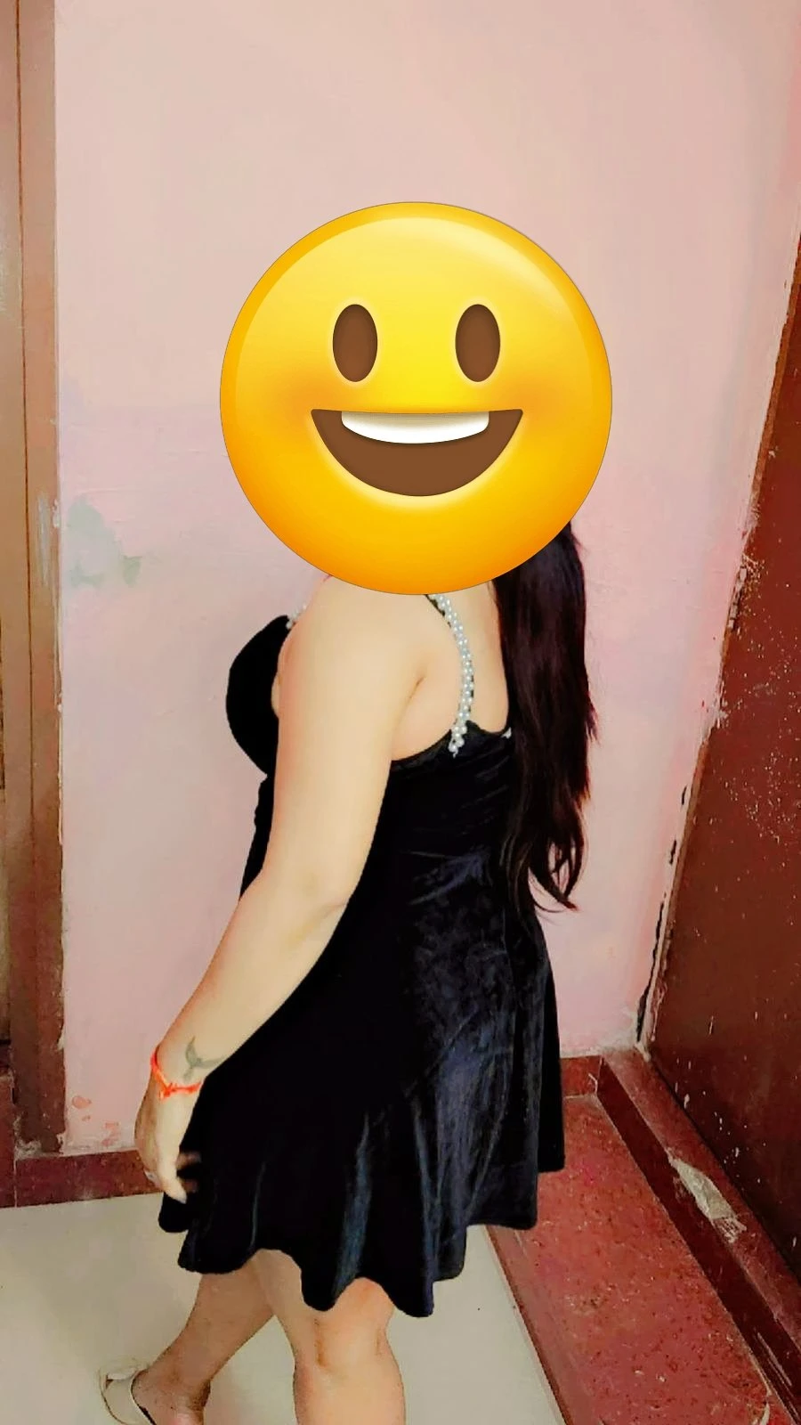 Sneha Tiwari – Indian escort in Noida — 3 / 5